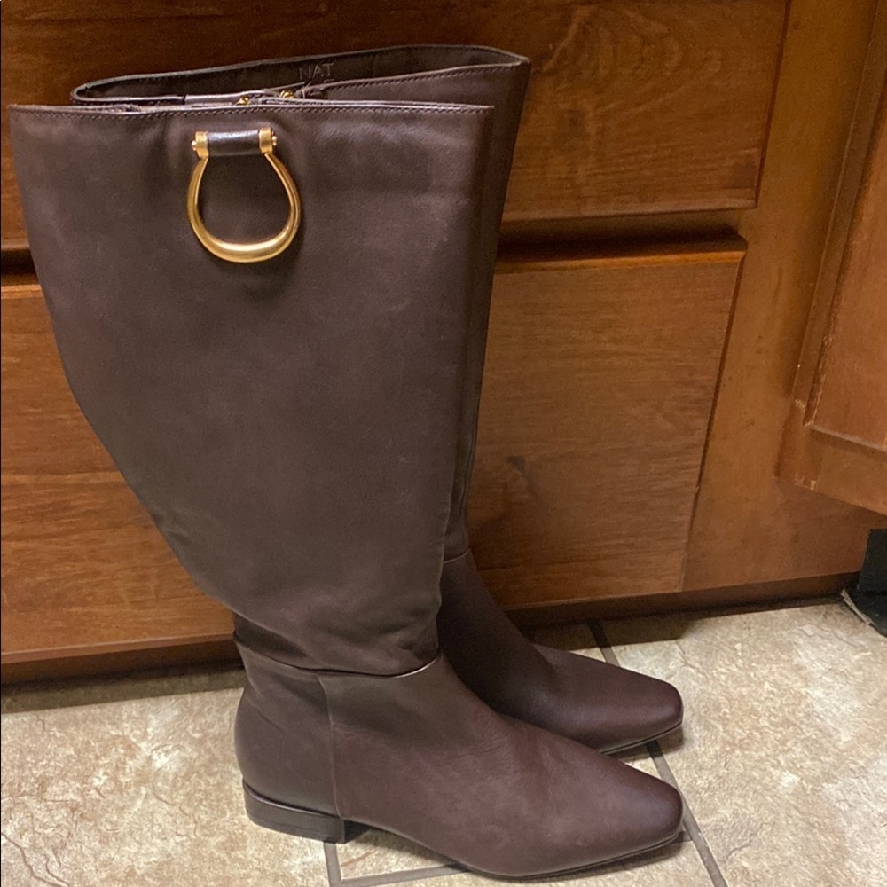 Naturalizer Brown Wide-Calf Size 5.5 Knee High Boots with Gold Accent Sleek